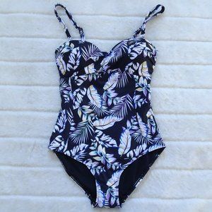 NWOT Roatan Black/White One Piece Bathing Suit Small